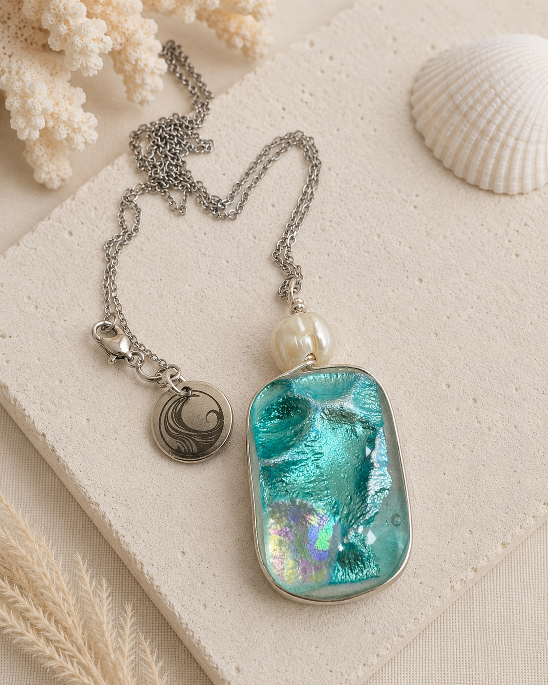 Ocean Tide Glow Necklace
